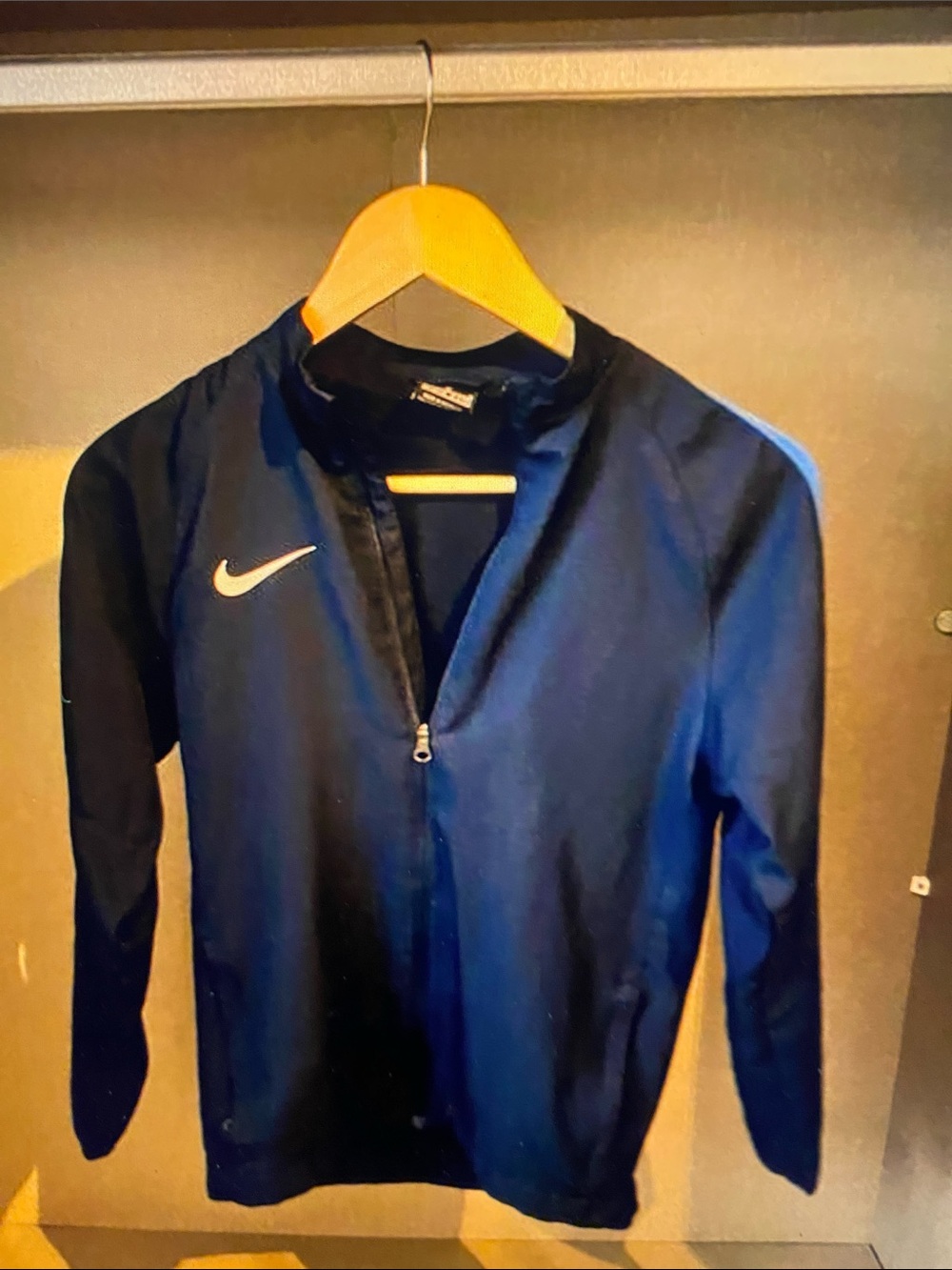 Nike Women's Navy Blue Zip-Front Bomber Jacket